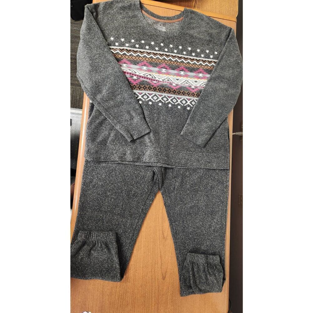 NWOT Cuddl Duds LARGE Grey Geometric Crewneck Top and Banded Bottom Sleep Set